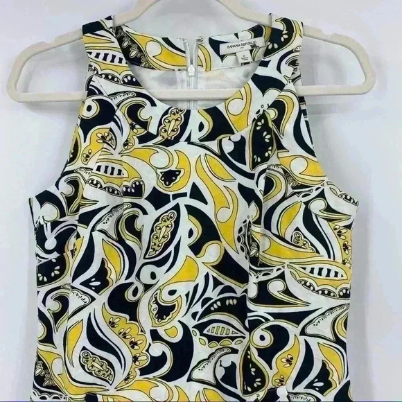 Banana Republic Paisley Shift Dress With Pockets - Picture 3 of 13